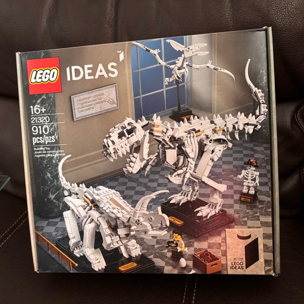 LEGO Ideas Dinosaur Fossils Set